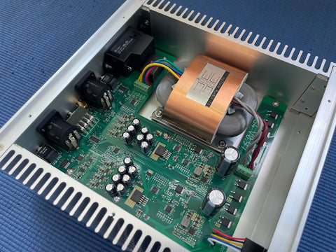 JS-4 Triple-Regulated Power Supply
